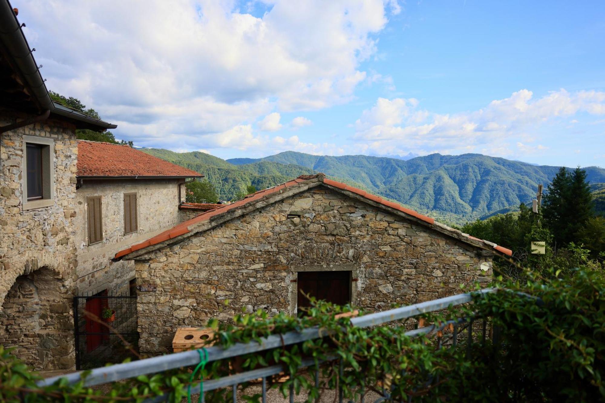 Agriturismo Montagna Verde Apella 리치아나 나르디 외부 사진
