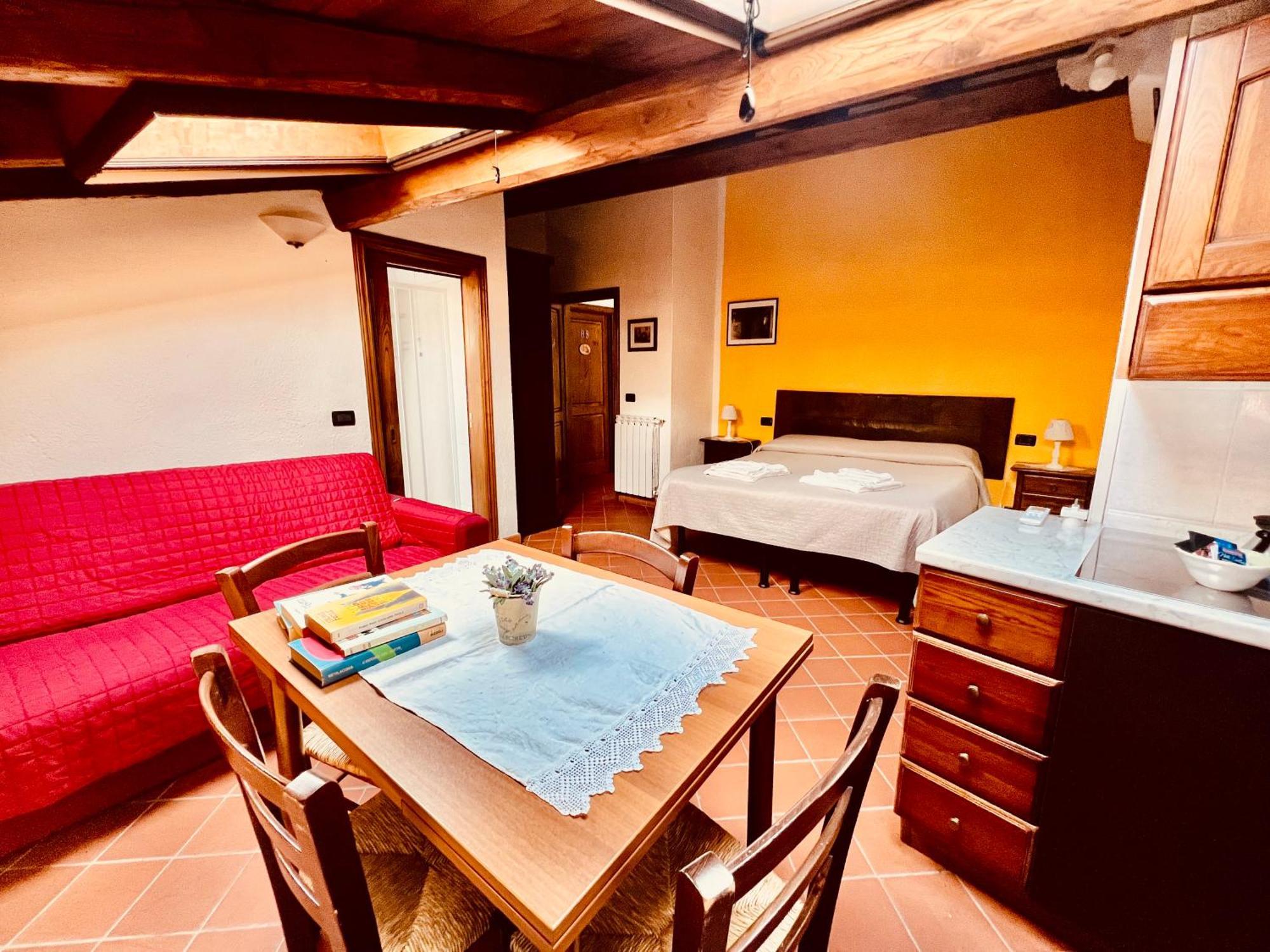 Agriturismo Montagna Verde Apella 리치아나 나르디 외부 사진